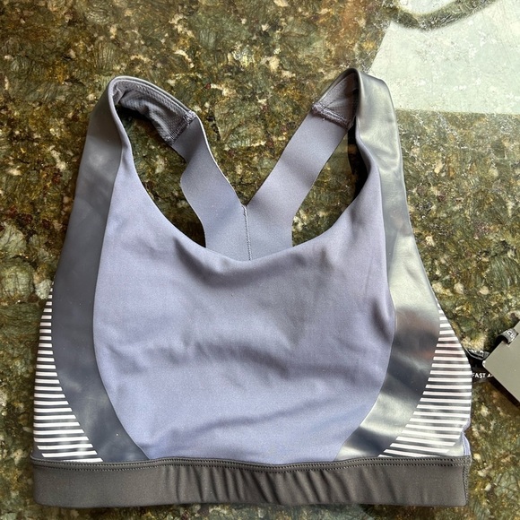 NWT Allyson Felix x Athleta Ultimate Legend Bra. XS. Collaboration. Limited. - Picture 3 of 10